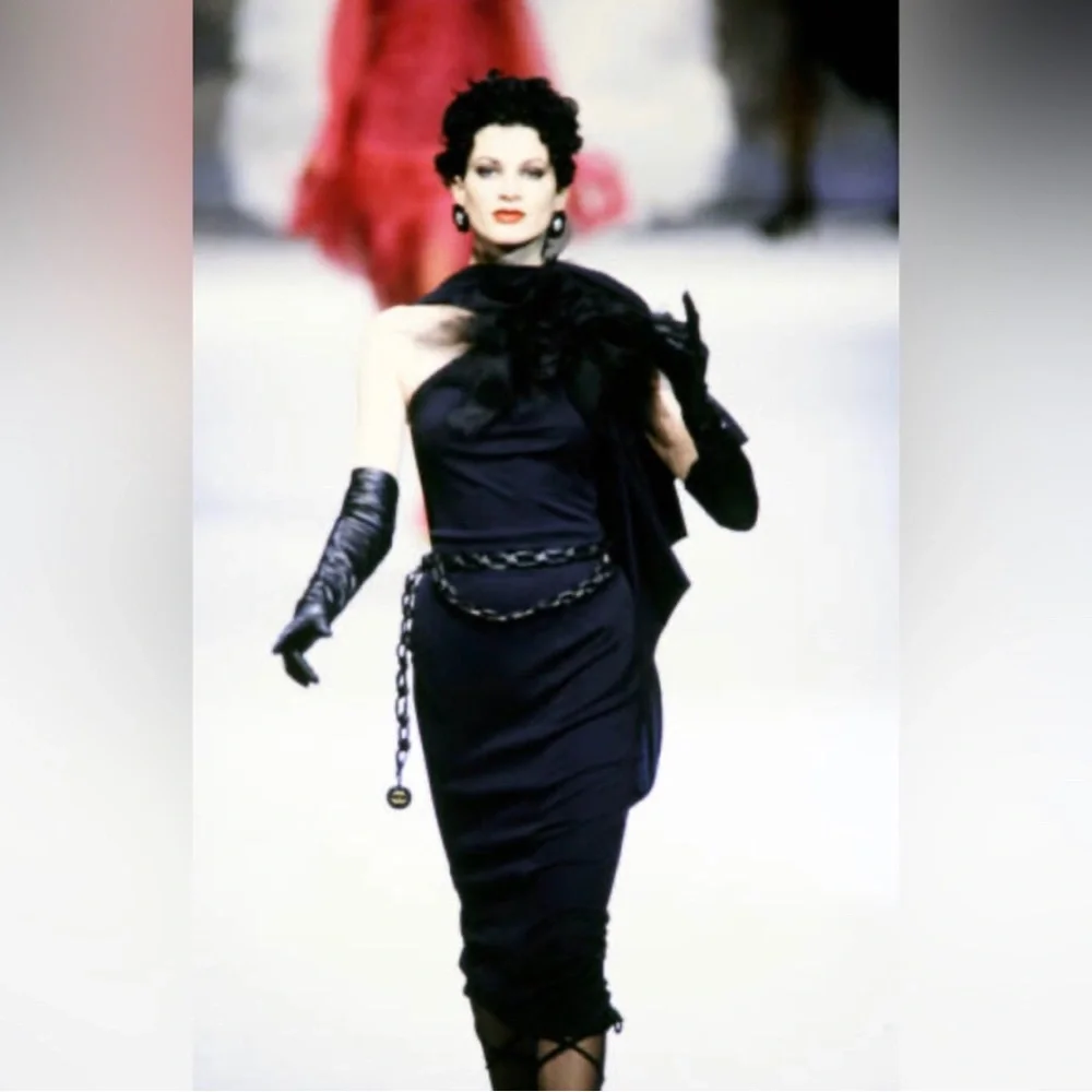 Chanel Haute Couture 1992 vintage leather belt